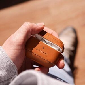 Andar leather AirPod case